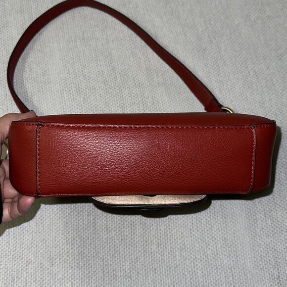 TIME and TRU Small Burgundy Pebbled Faux Leather Hobo Bag Purse - Picture 6 of 14